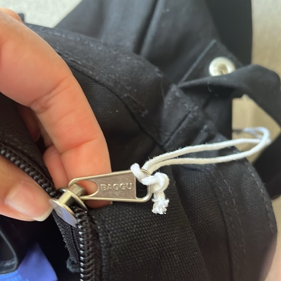 BAGGU TOTE CROSSBODY - Picture 6 of 6
